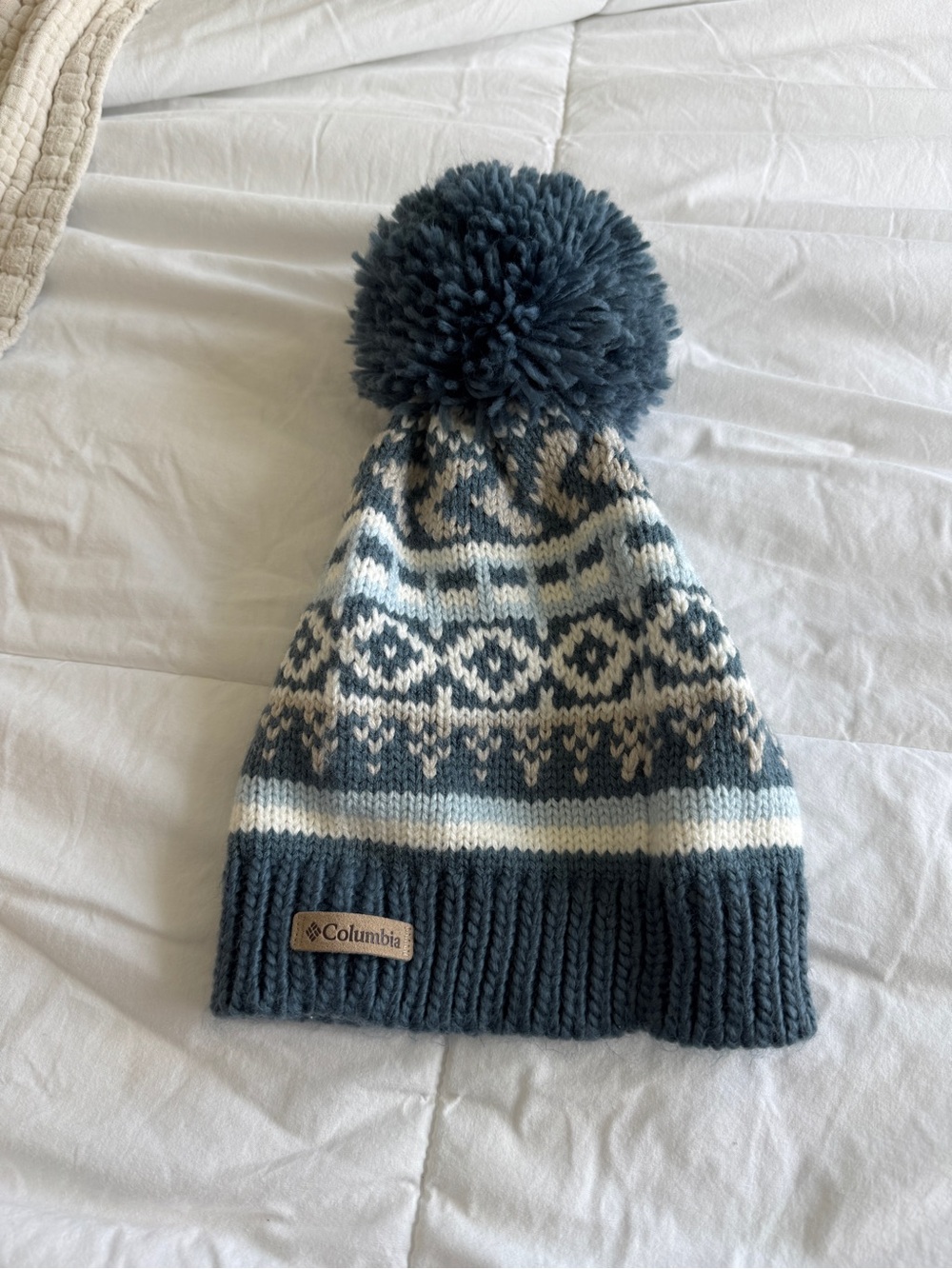 Columbia Fair Isle Knit Pom Pom Bobble Beanie Hat Acrylic Blue/White OS